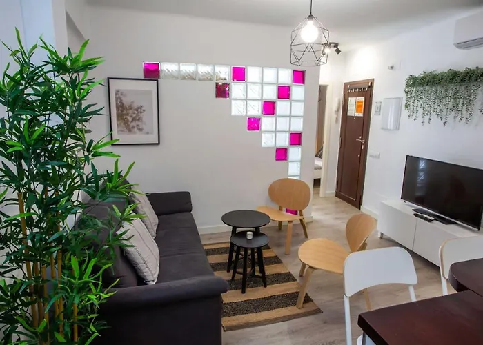Holidays2Malaga Lagunillas 3 Bedrooms Downtown Local Area 500Mb Free Wifi