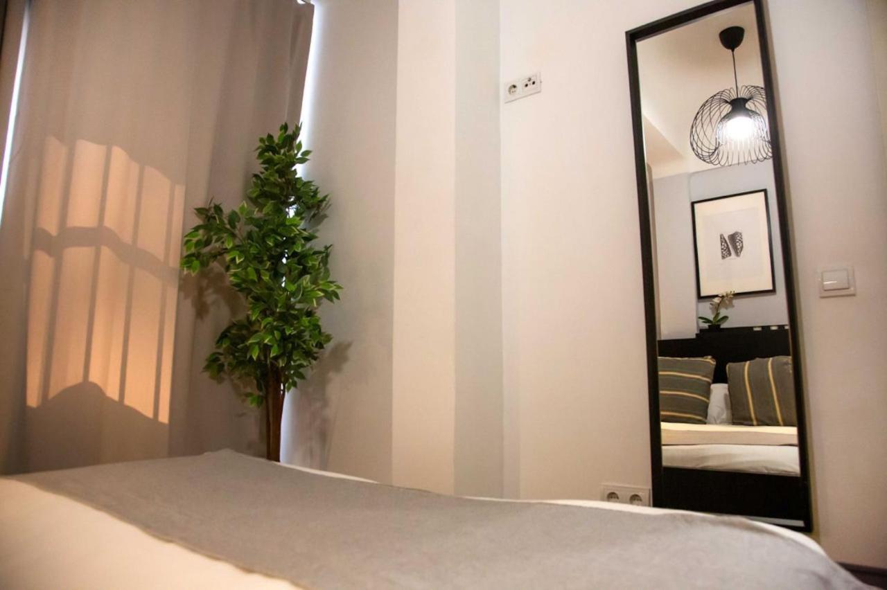 Holidays2malaga Lagunillas 3 Bedrooms Downtown Local Area 500mb Free Wifi Apartment Málaga