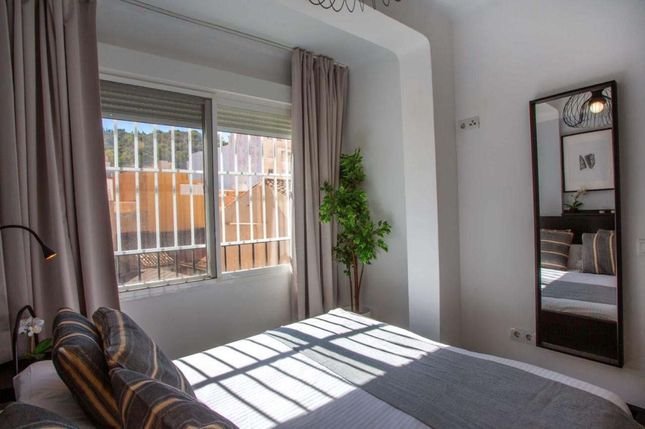 Holidays2malaga Lagunillas 3 Bedrooms Downtown Local Area 500mb Free Wifi Apartment